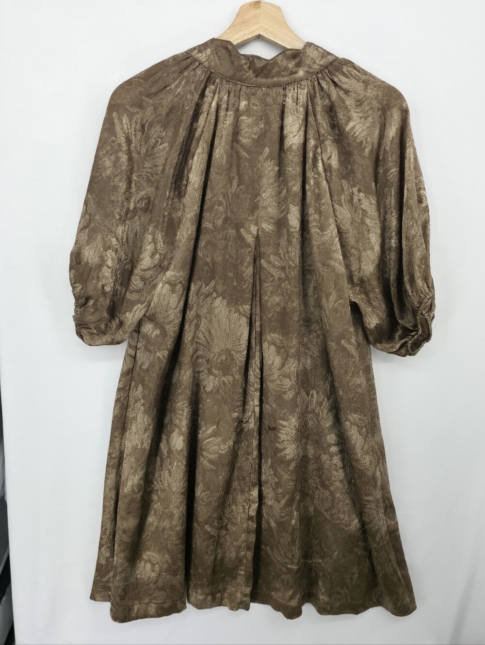 Umgee NWT Bronze Floral Jacquard Puff Sleeve Swing Bohemian Dress Size Medium - Picture 12 of 16